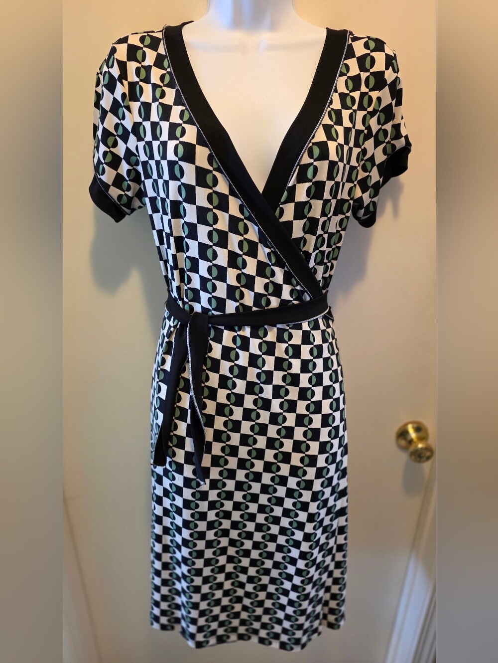 Vintage Max Studio Black,White, & Green Geometric Wrap Dress